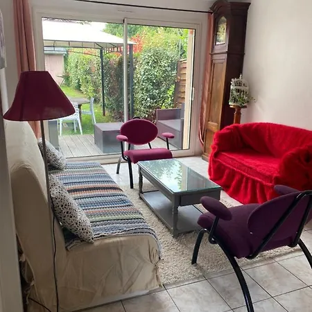 Prázdninový dům Maison Au Calme 2 Ch Avec Sdb Privative
